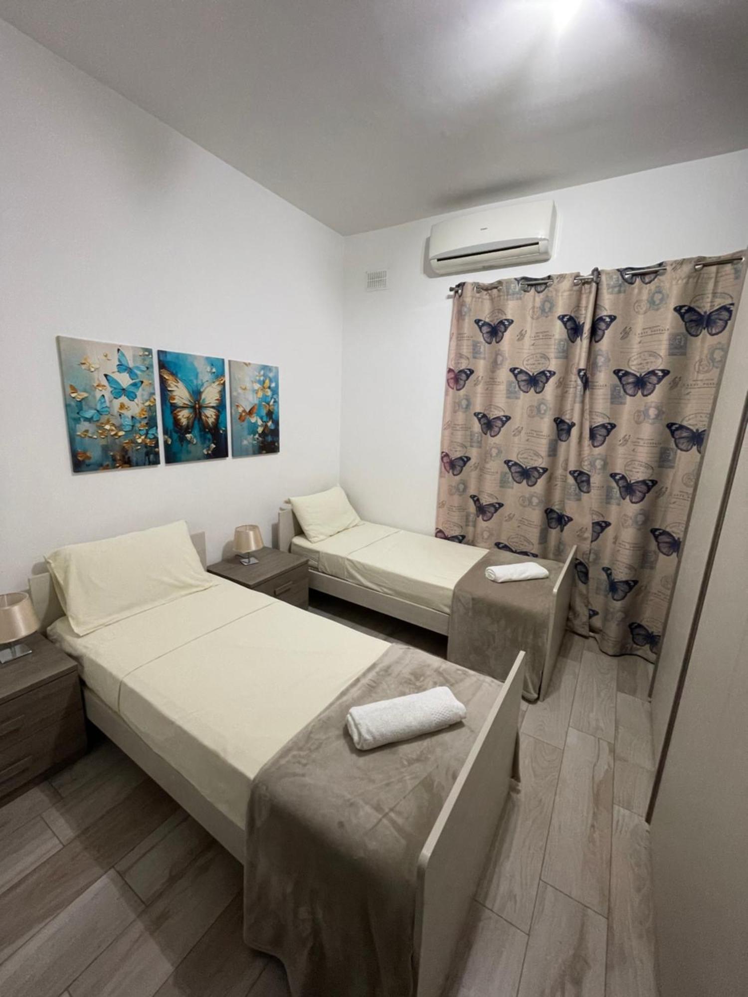 The Ivies Apartamento Mosta Exterior foto